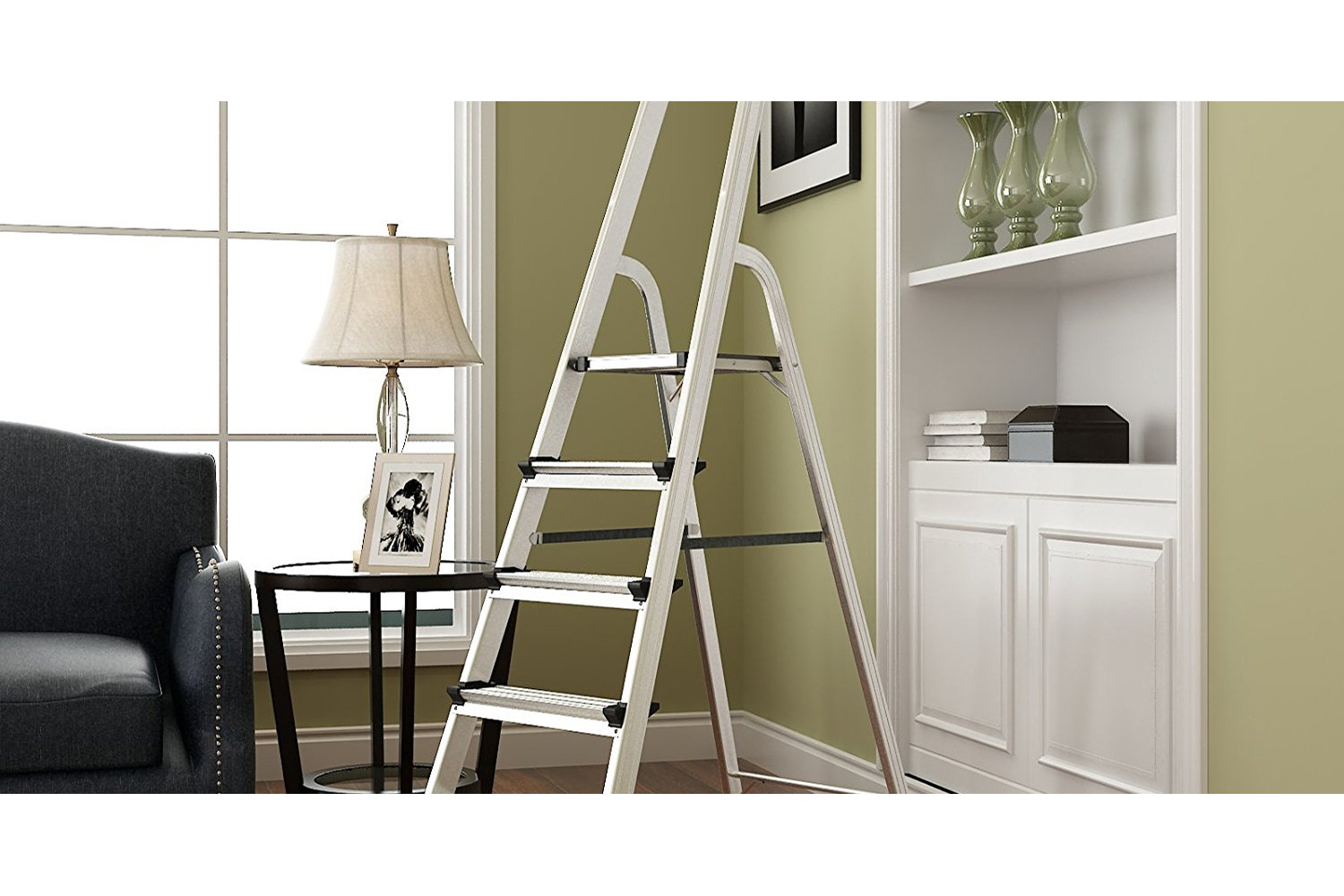 Стремянки: незаменимые помощники в быту и ремонте