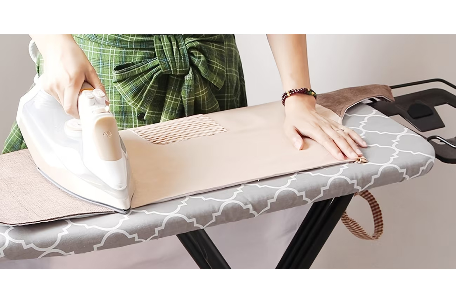 Гладильные доски с регулировкой высоты: как выбрать под рост пользователя